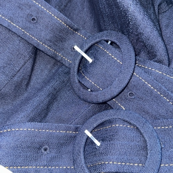 CINQ A SEPT JEANS dark wash NEW flared crop size 6 double belted design - Picture 7 of 7